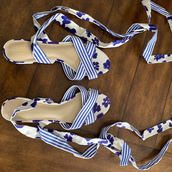Floral flats - Picture 1 of 1